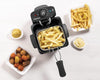 kleine Friteuse, Mini Frituurpan voor 1 portie friet, bitterballen of snacks, met koudezone technologie & temperatuurregelaar tot 190°C, incl. rvs mand, kijkvenster & oliefilter, kleur: zilver